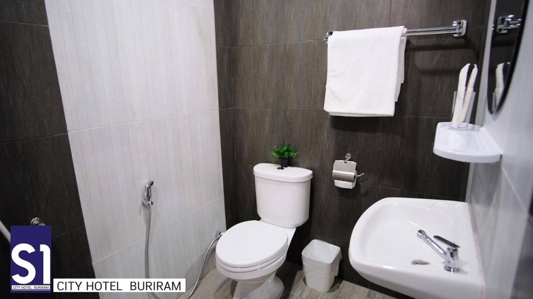 S1 City Hotel Buriram Ngoại thất bức ảnh